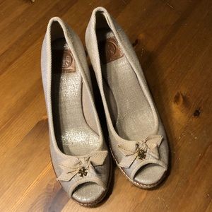 Tory Burch Wedge Sandals Size 9